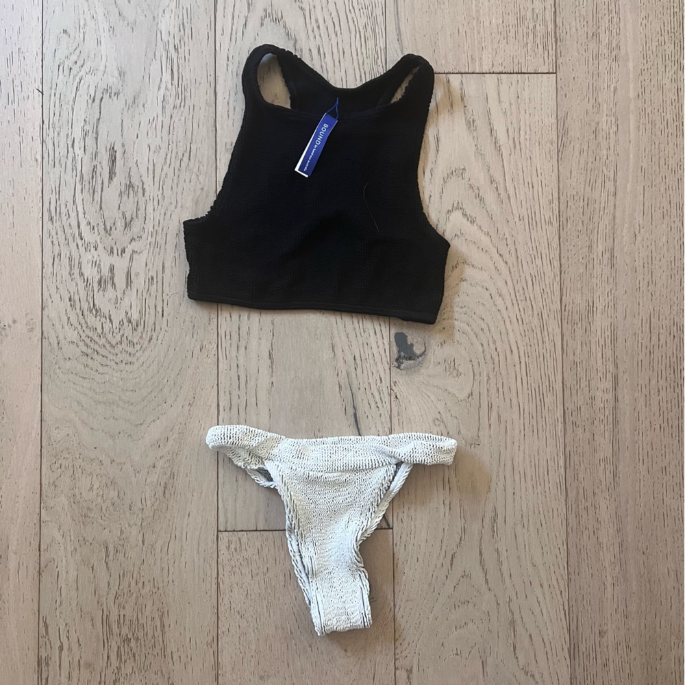 Bond-eye bikini set